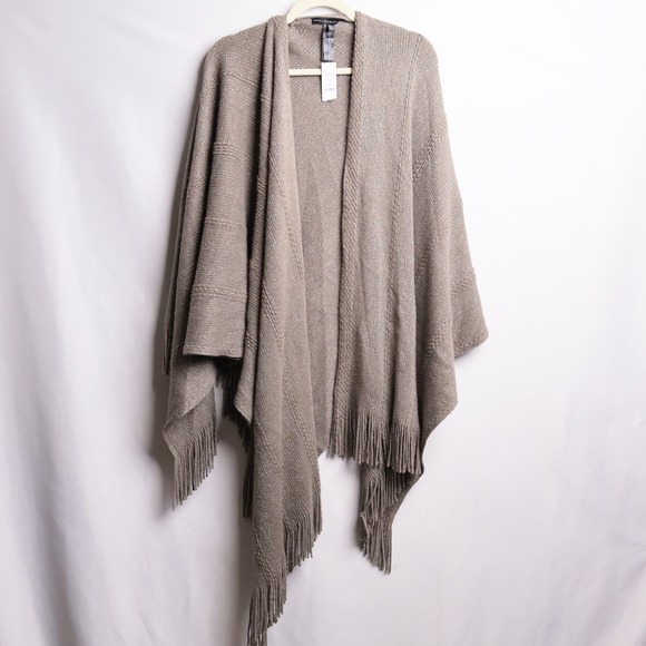 White House Black Market Accessories - White House Black Market Yarn Ruana Womens M/L Mercury New Metallic Fringe Wrap